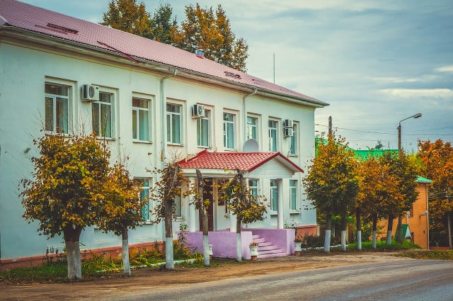 Здание администрации Максатихинского района