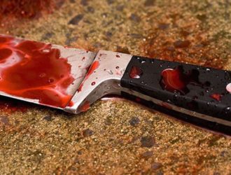 Житель Максатихи убил мужчину ножом и поджег его тело
