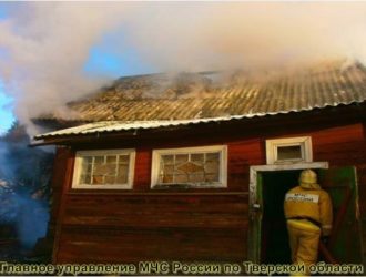 Пожар в жилом доме на Железнодорожной улице потушили за 16 минут