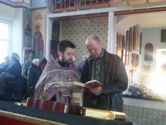 В Максатихе совершен чин присоединения к Православной Церкви