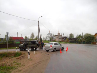 Женщина и ребенок пострадали в ДТП в Максатихе