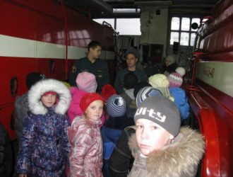 Школьники посетили пожарную часть 39 по охране Максатихинского района