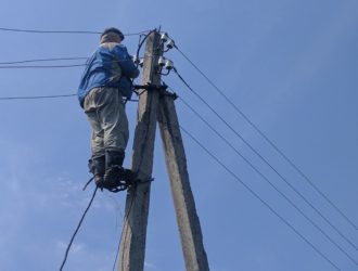 В посёлке Максатиха 12 июля отключат электроэнергию