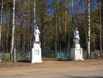 Угнанную «Ниву» у кладбища в Максатихе нашли в Вышневолоцком районе