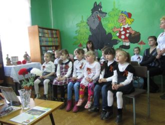 Максатихинцы присоединились к акции «Читаем детям книги о войне»