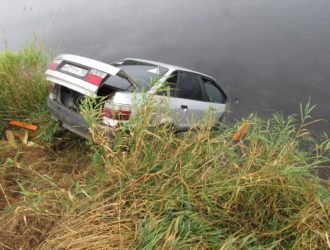 В деревне Загородье водитель на Ауди съехал в реку и погиб
